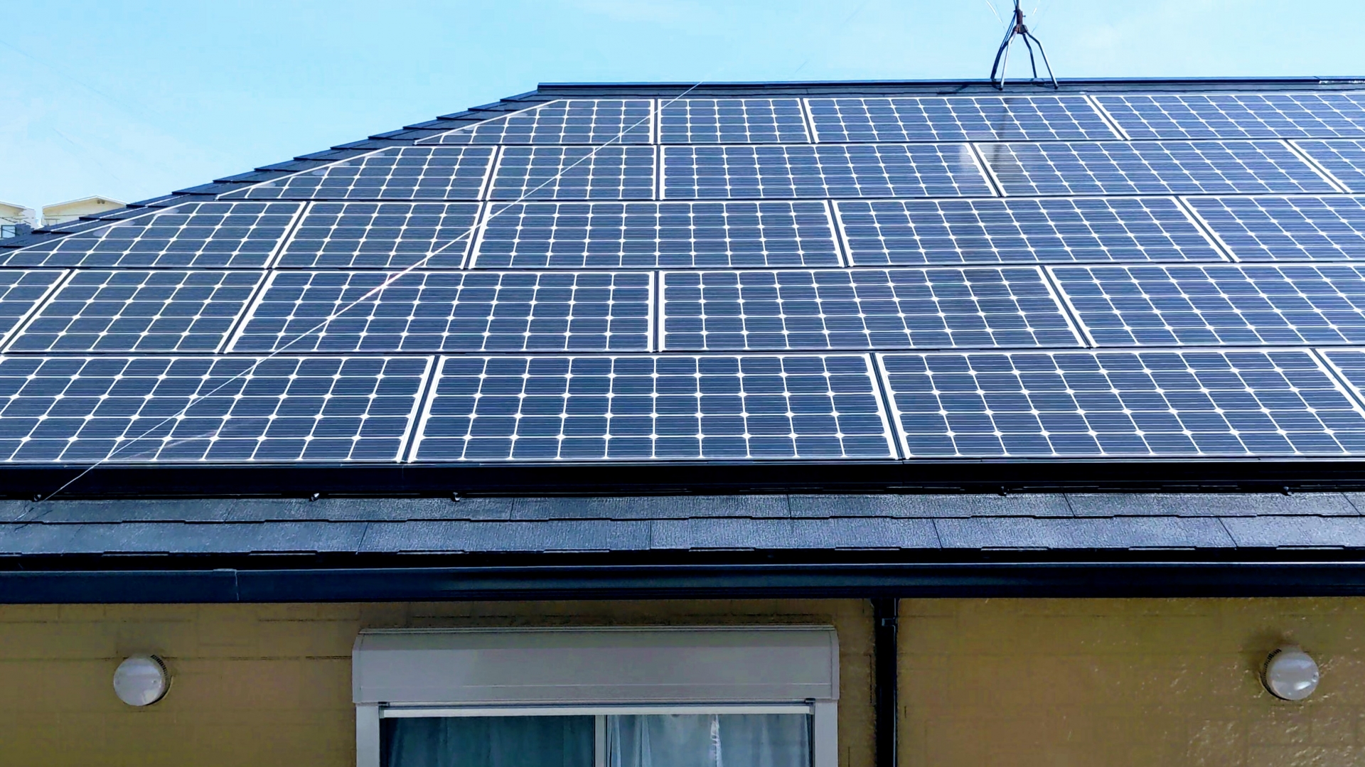 太陽光発電のリアルな課題とは?設置コストや蓄電池など解説